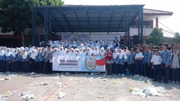 Badan Narkotika Nasional (BNN) Provinsi Jawa barat, Bersama Badan Narkotika Nasional (BNN) Kabupaten Cianjur, menggelar Talkshow yang mengusung Tema,”Peran Santri Dalam Mewujudkan Pesantren Bersih Dari Narkoba” (Bersinar). (Jabar Memanggil/ Muchlis Bachti