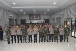Jajaran Polres Metro Depok serta Dandim 0508 Depok Kolonel Infanteri Toto Prio Kismanto,  menghadiri perayaan HUT ke 78 Korps Brimob. ( Jabar Memanggil/ Sidharta Agung )