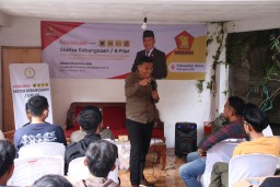 Anggota DPRD Jawa Barat Komisi III Sekaligus Bacalon Bupati Garut Saat Menjadi Narasumber (jabar memanggil) 
