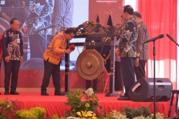 Plt Dirjen PAS, Reynhard SP Silitonga Saat Peresmian Revitalisasi Sarana Dan Prasarana Pelayanan Pembinaan UPT Pemasyarakatan Se-Priangan Timur Di Lapas Kelas 2A Garut