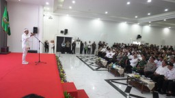 Gubernur Jawa Barat Dedi Mulyadi, melaksanakan kegiatan Sinergi Pemerintah Daerah Provinsi Jawa Barat Dengan TNI/Polri, Kejaksaan, dan Pemerintah Daerah Kabupaten/Kota untuk Jawa Barat Istimewa di Komplek Perkantoran Pemda Kabupaten Karawang, Selasa (4/3/