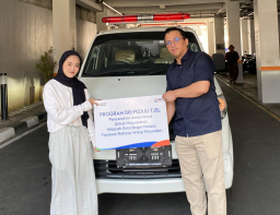 PT Bank Rakyat Indonesia (Persero) Tbk, melalui program BRI Peduli, menyerahkan satu unit ambulans kepada Yayasan Rahaya Wargi Pasundan di Kota Bogor. ( Jabar Memanggil/ist)