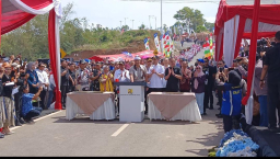 Menko AHY Bidang infrastruktur dan pembangunan kewilayahan saat meresmikan jalan lingkar utara jatigede