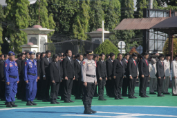 Polres Sumedang melaksanakan Upacara Peringatan Hari Kesaktian Pancasila yang berlangsung di Lapangan Polres Sumedang.