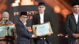 Wakil Bupati Sumedang, M. Fajar Aldila pada acara puncak Malam Anugerah Pesantren Award 2025 di  Jakarta, Senin malam (20/10/2025).(foto humas pemda Sumedang)