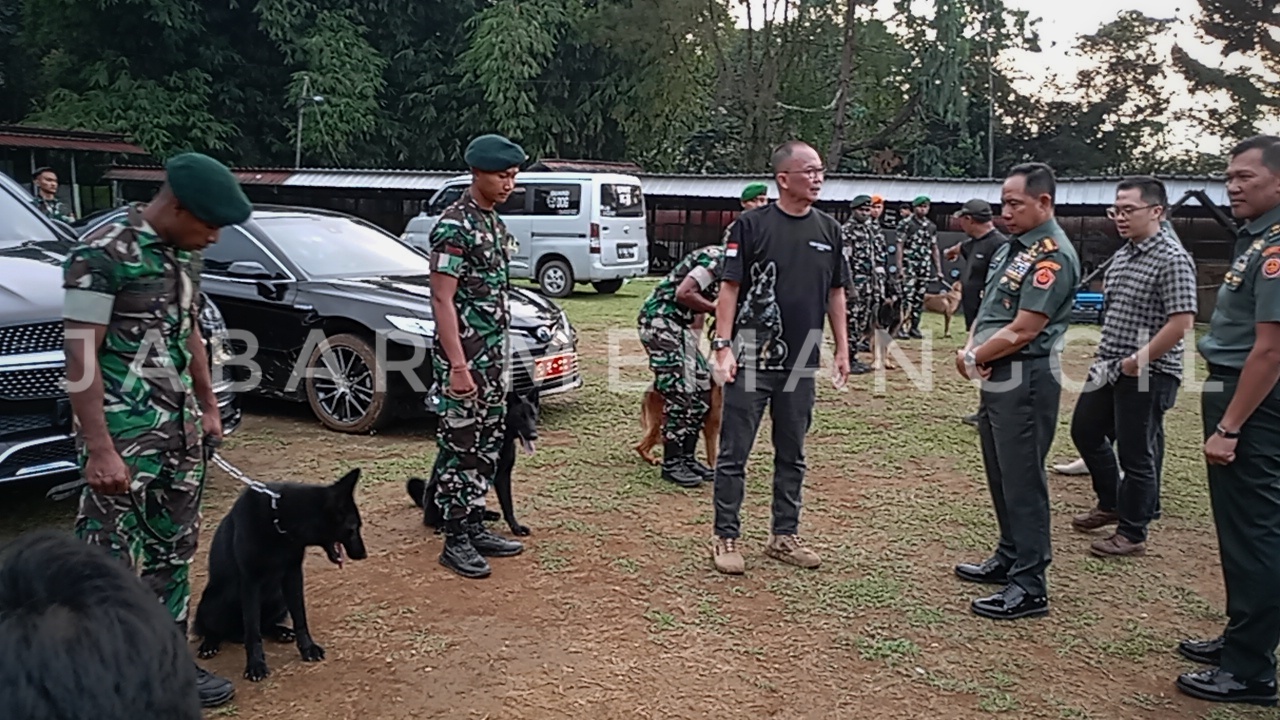 Panglima TNI Tinjau Pelatihan Prajurit sebagai K9 Handler di Cisarua Bogor