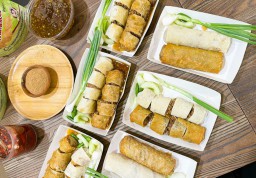 Kuliner - Lumpia Cik Meme gelar promo menarik di HUT kota Semarang, beli 5 gratis 1 (Memanggil.co/lst)