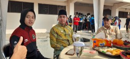 Keterangan : Bupati Kendal, Dico M Ganinduto (tengah) saat meninjau kesiapan dan persiapan atlit di Kendal, dalam menghadapi Ponprov Jateng 2023, di Stadion Baru Kendal, Sabtu 20/05/2023. (Jateng Memanggil/Ist)
