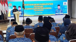 Keterangan: Bupati Kendal, Dico M Ganinduto, saat memberikan sambutan dalam acara Muskab Korpri Kendal 2023, di Pendopo Kendal, Senin 29/05/2023. (Jateng Memanggil/Ist)