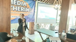 Kepala Bagian Mutu Pelayanan Fasilitas Kesehatan dan Kerja Sama, BPJS Kesehatan Perwakilan Pati Ika Wulan Ndari menyampaikan  Program JKN untuk pemeriksaan kandungan pada ibu hamil menggunakan USG secara gratis.(Memanggil.co/Ist)