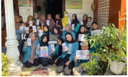 Mahasiswa KKN Alma Ata Yogyakarta, saat sosialisasi cegah stunting, di Desa Gondang. (Jateng Memanggil/Ist)