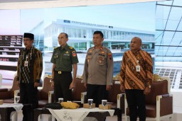 Keterangan: Setda Kendal, Sugiyono (ujung kiri) saat mengikuti rapat koordinasi bersama jajaran Forkopimda Kendal, di Pendopo Kendal, Selasa 12/09/2023. (Jateng Memanggil/Ist)