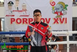 Keterangan: Atlit Cabor Kick Boxing dari mahasiswa PEM Akamigas, saat meraih medali di ajang Porprov Jateng 2023. (dok/Jateng Memanggil)