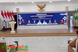 Keterangan: Wakapolres Kendal, saat acara peringatan Hakordia tahun 2023, di Pendopo Bahurekso Kendal, Senin 11/12/2023. (Roni/Jateng Memanggil)