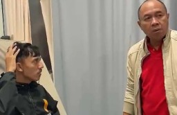 Anggota Bawaslu Banyumas, Yon Daryono mendapat informasi soal keributan saat konser Sahabat Ganjar di GOR Satria. (Jateng Memanggil/Ist) 