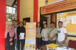 Ribuan warga Semarang daftar pengawas TPS. (Jateng Memanggil/Antara) 