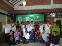 Keterangan: Relawan JAGA-NU bersama para kiai di Soloraya, usai acara Ngaji Bareng Ulama dan Kiai, di Hotel Pondok Indah, Boyolali, Jumat 09/02/2024. (Ist/Jateng Memanggil)