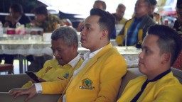 Keterangan: Ketua DPD Kendal Partai Golkar, Bagus Bimo Alit saat berkegiatan bersama Bupati Kendal, Dico Ganinduto di Kendal. (Ist/Jateng Memanggil)
