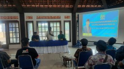 Keterangan: Anggota DPR RI, Fadholi, saat acara Sarasehan MPR RI, ke 1, di Kabupaten Semarang. (dok/Jateng Memanggil)