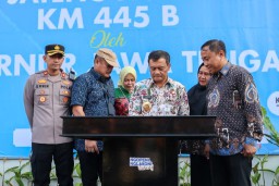 Gubernur Jawa Tengah, Ahmad Luthfi, Resmikan Rest Area Milik Pemprov (Jateng Memanggil/Hms)