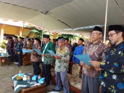 Keterangan: PPDM) dan pendidikan non formal Kabupaten Kendal deklarasi gerakan Asoi, di SMK Muhammadiyah Weleri, Kamis 24/04/2025. (Ist/Jateng Memanggil)