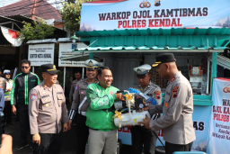 Polres Kendal Dorong Ojol Jadi Mitra Keamanan, Hadirkan Warkop dan Layanan Kesehatan Gratis