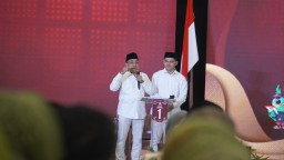 Pasangam Calon 01, Riyadi Wafi dalam debat pamungkas Pilkada Tuban 2024