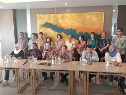Pers rilis Go Tjong Ping di hotel LYNN