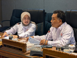 Koirul Huda (kanan) Wakil Ketua KPID Jatim