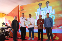 Wabup Tuban, Joko Sarwono (kiri) dalam Pembukaan Job Fair 2025
