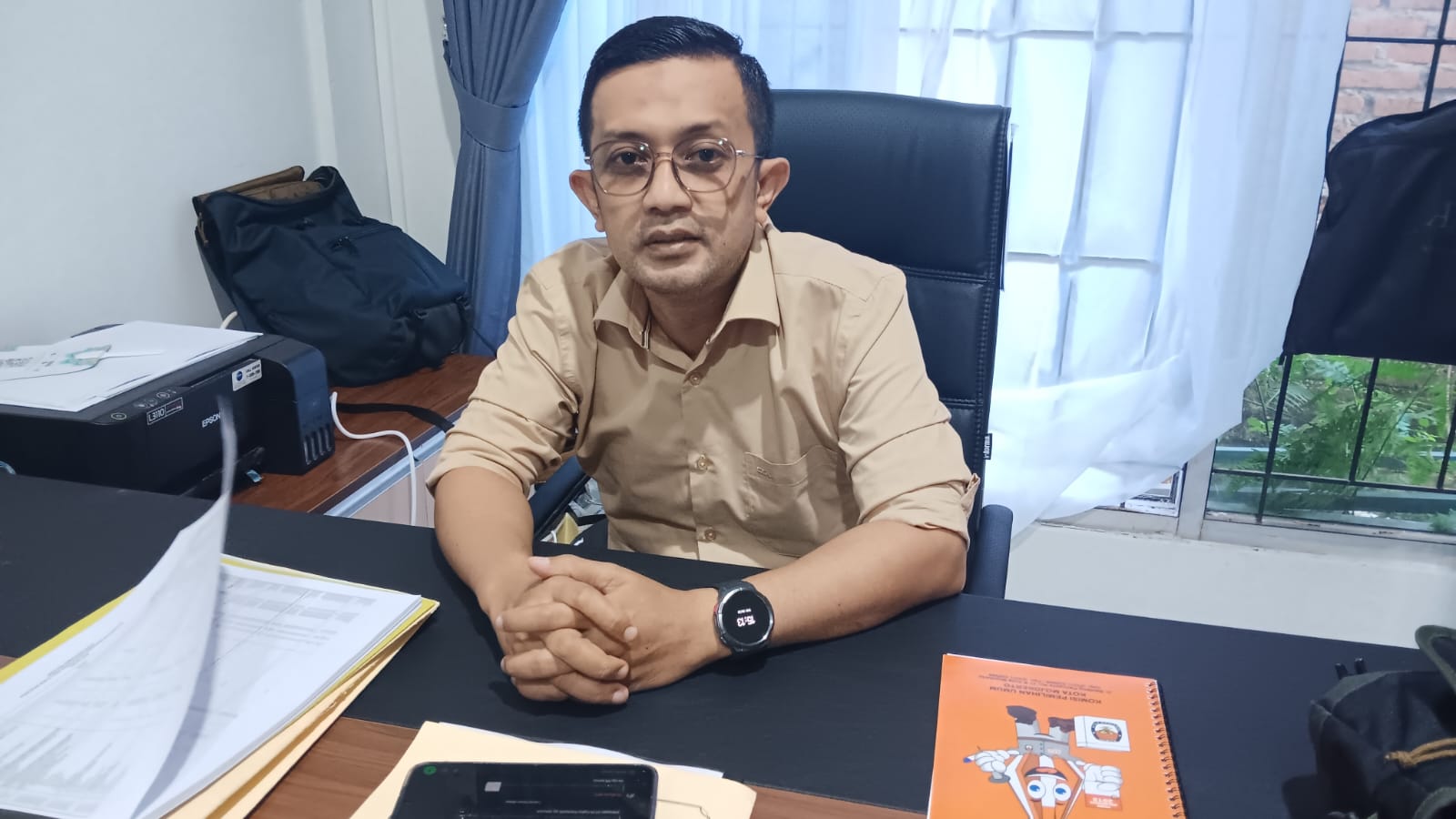 Lebih Dekat dengan Robby Adi Perwira, Ketua KPU Bojonegoro Periode 2024-2029