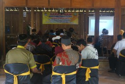 Sarasehan BPD se-Kabupaten Blora di rumah makan Bamboe Sanjaya. (Memanggil.co/Ist)