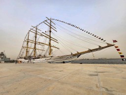 KRI Bima Suci pelayaran etape kelima di Alexandria Mesir, KRI Bima Suci bersiap bertolak dari Alexandria Naval Base menuju Algeria pada Senin 22 Mei 2023.(Memanggil.co/tnial.mil)