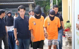Jajaran Polsek Panongan menangkap dua pria atas kasus pencurian dengan pemberatan. (Foto: Humas Polda Banten)