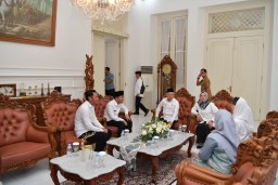 Wapres Ma'ruf Amin mampir di rumah dinas Bupati Tuban Aditya Halindra Faridzky.