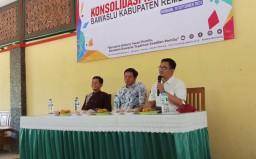 Konsolidasi Bawaslu dengan Panwascam se-Kabupaten Rembang. (Memanggil.co/ Masfuad Edy Santoso)