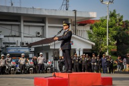 Walikota Bogor, Bima Arya Sugiarto saat menjadi inspektur upacara Hari Perhubungan Nasional 2023 di Plaza Balaikota Bogor, Kamis ( 21/09/2023) (Memanggil.co/Ist)