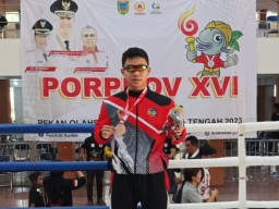 Galih Satria Pradana mahasiswa PEM Akamigas yang mewakili kontingen Banyumas, meraih juara 3 kickboxing Porprov Jateng 2023. (PEM Akamigas for Memanggil.co)  