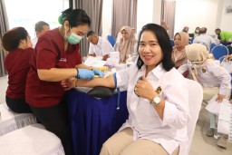 PEM Akamigas Blora menyelenggarakan medical check up kepada 127 pegawainya sebagai kontrol dan deteksi dini terhadap gejala penyakit. (PEM Akamigas for Memanggil.co)
