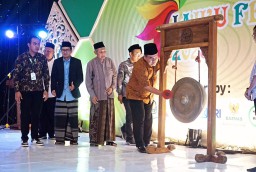 Bupati Blora Arief Rohman membuka acara  IAIKU Festival (Memanggil.co/Ist) 