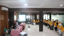 Prof. Chien Yeh Hsu hadir sebagai narasumber seminar internasional di Umku Kudus. (memanggil.co/ist) 