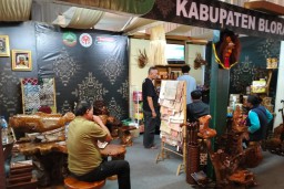 Dindagkop UKM Kabupaten Blora mendorong UMKM rajin pameran. (Memanggil.co/Ist) 