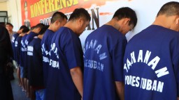 Pelaku yang diamankan anggota Satresnarkoba Polres Tuban.