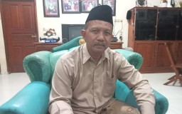 Haji Sutaat ketika ditemui di kediamannya dalam sebuah kesempatan. (Memanggil.co/Ist) 