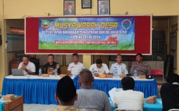 Acara musyawarah desa (musdes) dalam rangka penetapan RAPBDes Desa Gedongsari, Banjarejo, Blora, di kantor balai desa setempat, Rabu (31/1/2024) (Memanggil.co/Ist)