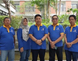 Pihak Rektor Universitas UMK dan jajarannya akhirnya buka suara, menyusul bergulirnya petisi yang berisi kritik dan keprihatinan terhadap dinamika politik nasional dan Presiden Jokowi yang dinilai melanggar prinsip demokrasi dalam Pemilu 2024. 