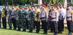 ewujudkan Pemilu yang damai dan kondusif dilakukan Pemerintah Kabupaten Kudus dengan melaksanakan Apel Gelar Pasukan Pengamanan Pemilu di Alun-Alun Simpang Tujuh Kudus. (ist)