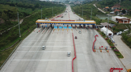 Gerbang tol Kalikangkung, Semarang. (Foto: dok. pt jasa marga)