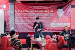 Sosialisasi empat pilar MPR RI bersama Komunitas Juang SICITA di Desa Sobontoro, Kecamatan Balen, Kabupaten Bojonegoro, Minggu (23/06/2024). (Memanggil.co/Ist) 
