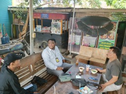 Lilik Yuliantoro (kiri), Adhi Aprianto (tengah), H. Ahmad Zaidun (kanan). (Memanggil.co/Ist) 